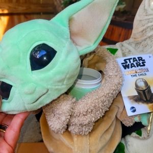 Mandalorian "baby yoda" stash can